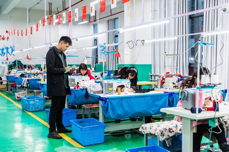 貴州萬山 靶向施策解民憂，搬遷群眾穩(wěn)崗增收有保障